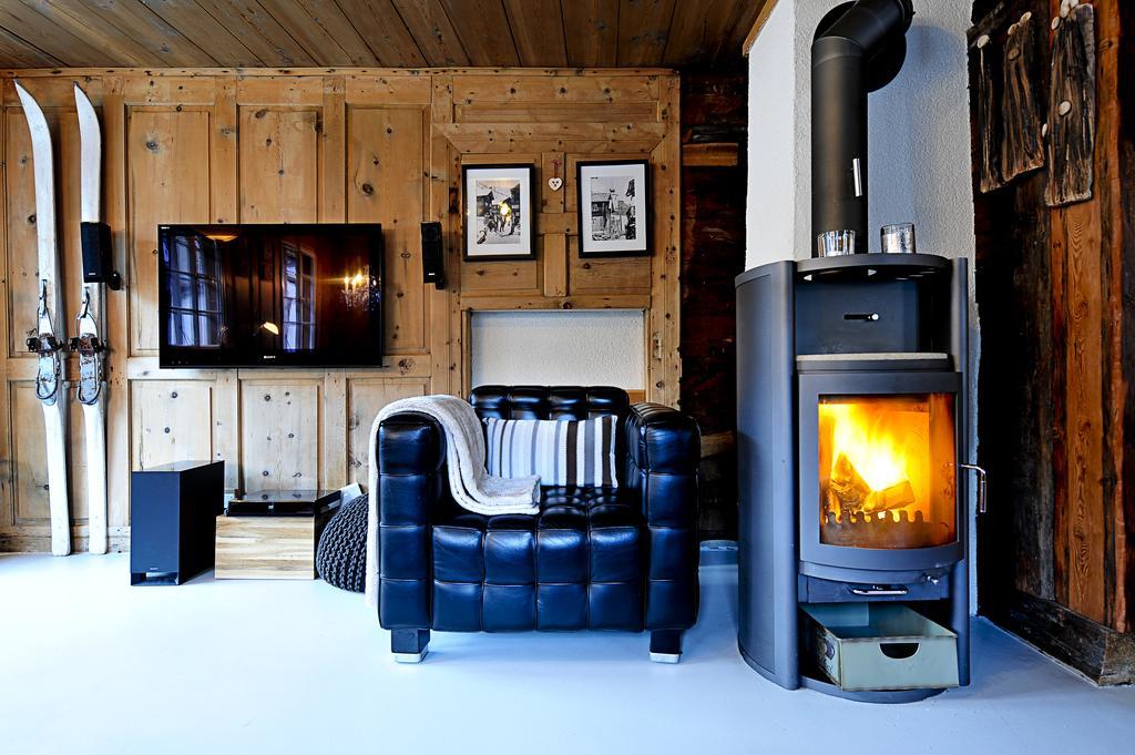 Alte Post Saas-Fee Apartment ภายนอก รูปภาพ